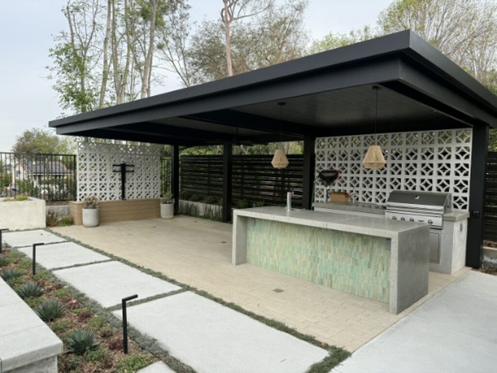 Freestanding black 4K aluminum patio cover over a tiled outdoor bar in Mission Viejo, CA